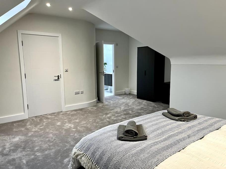 Luxury 3 Bed House W Parking & Garden! 1 Villa Bournemouth Bagian luar foto